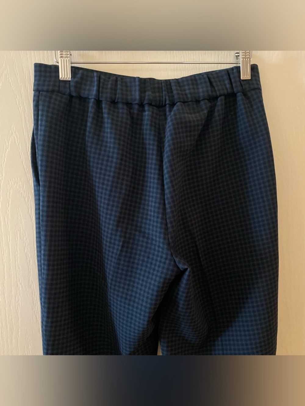 ARITZIA Babaton Conan Cropped Pant in Plaid - 4 - Picture 7 of 11